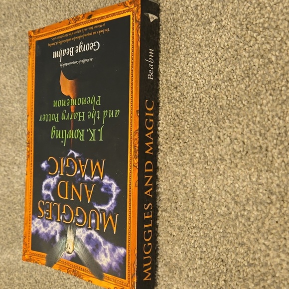 Muggles and Magic Book By J.K. Rowling & The Harry Potter Phenomenon 2004 Copy - Picture 2 of 7